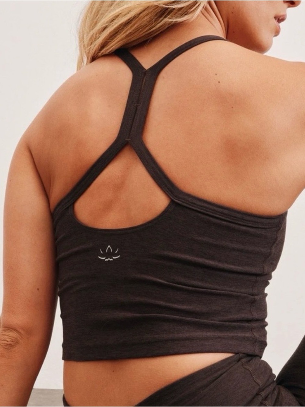 BEYOND YOGA Heather Brown Spacedye Slim Racerback Cropped Tank Active Size M - Picture 6 of 6